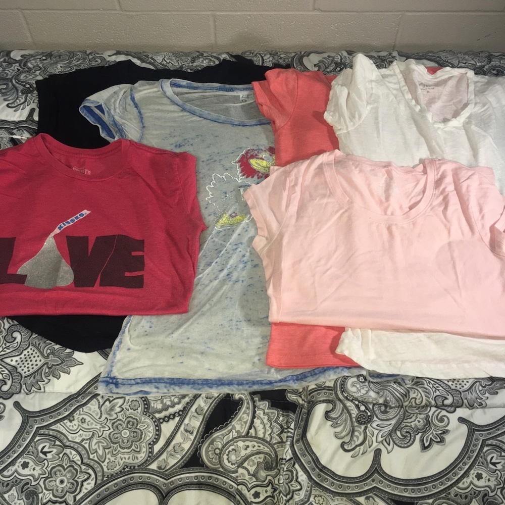 Set of shirts